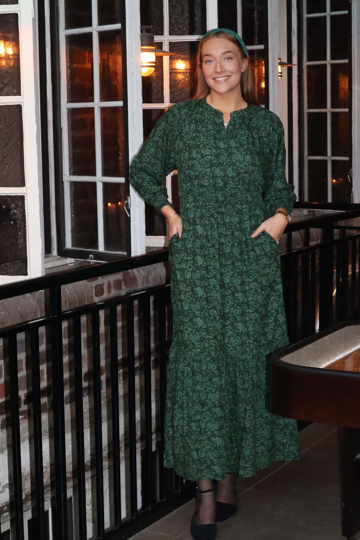 Oline button dress