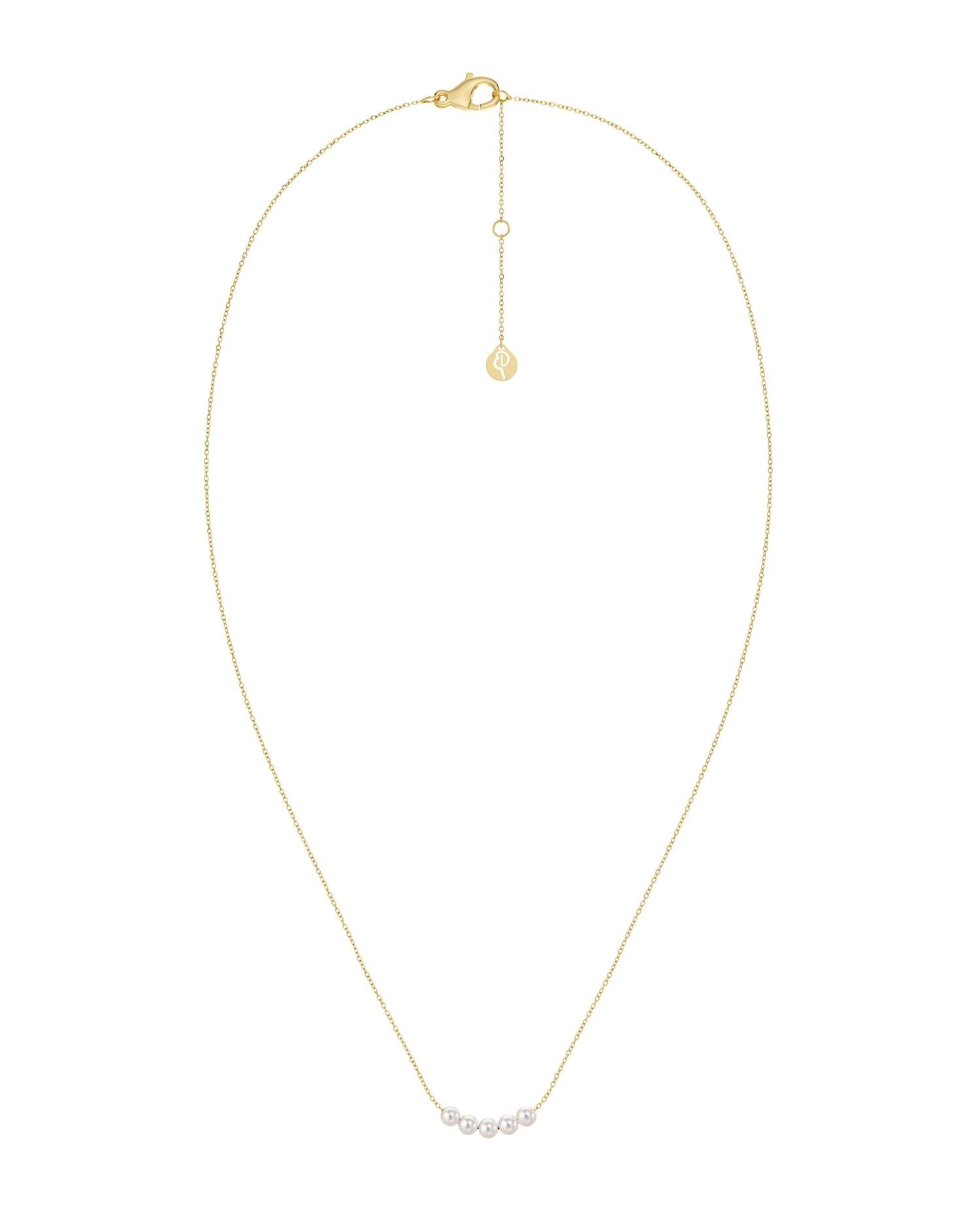 Pearly necklace gold