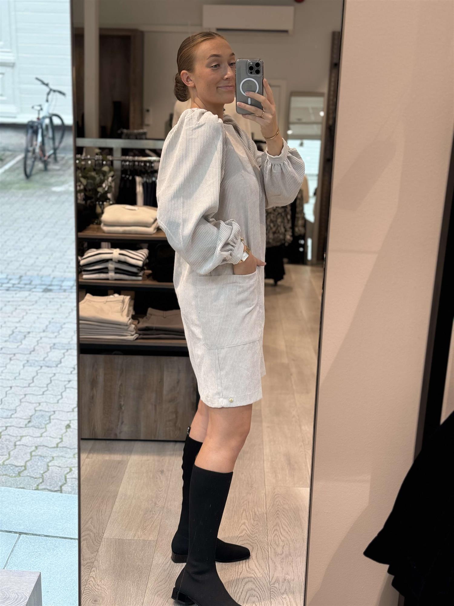 Josefine dress
