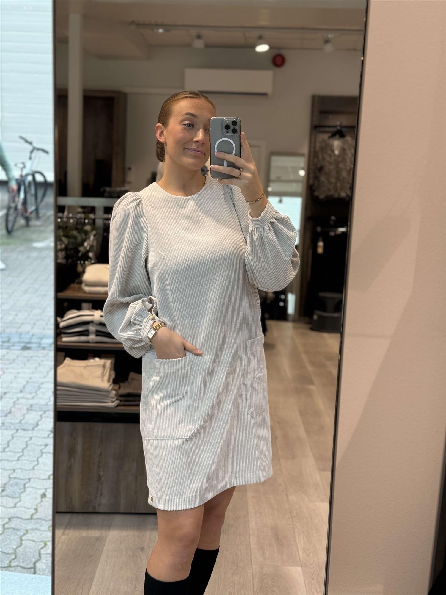 Josefine dress