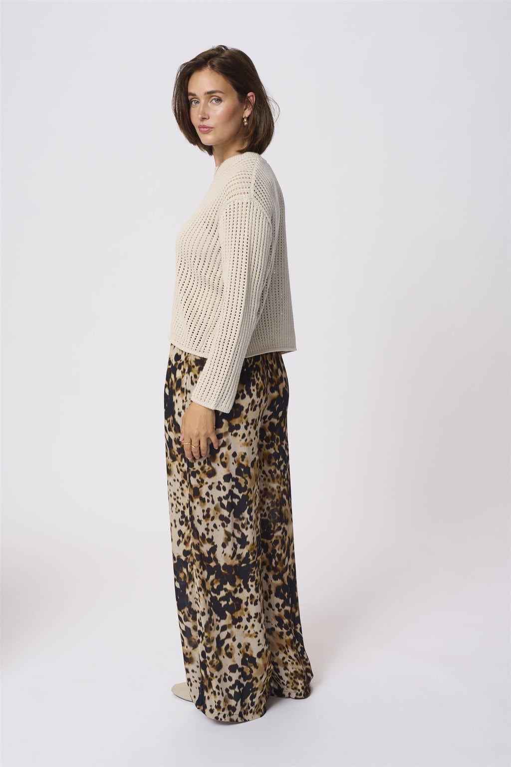 Solar pullover
