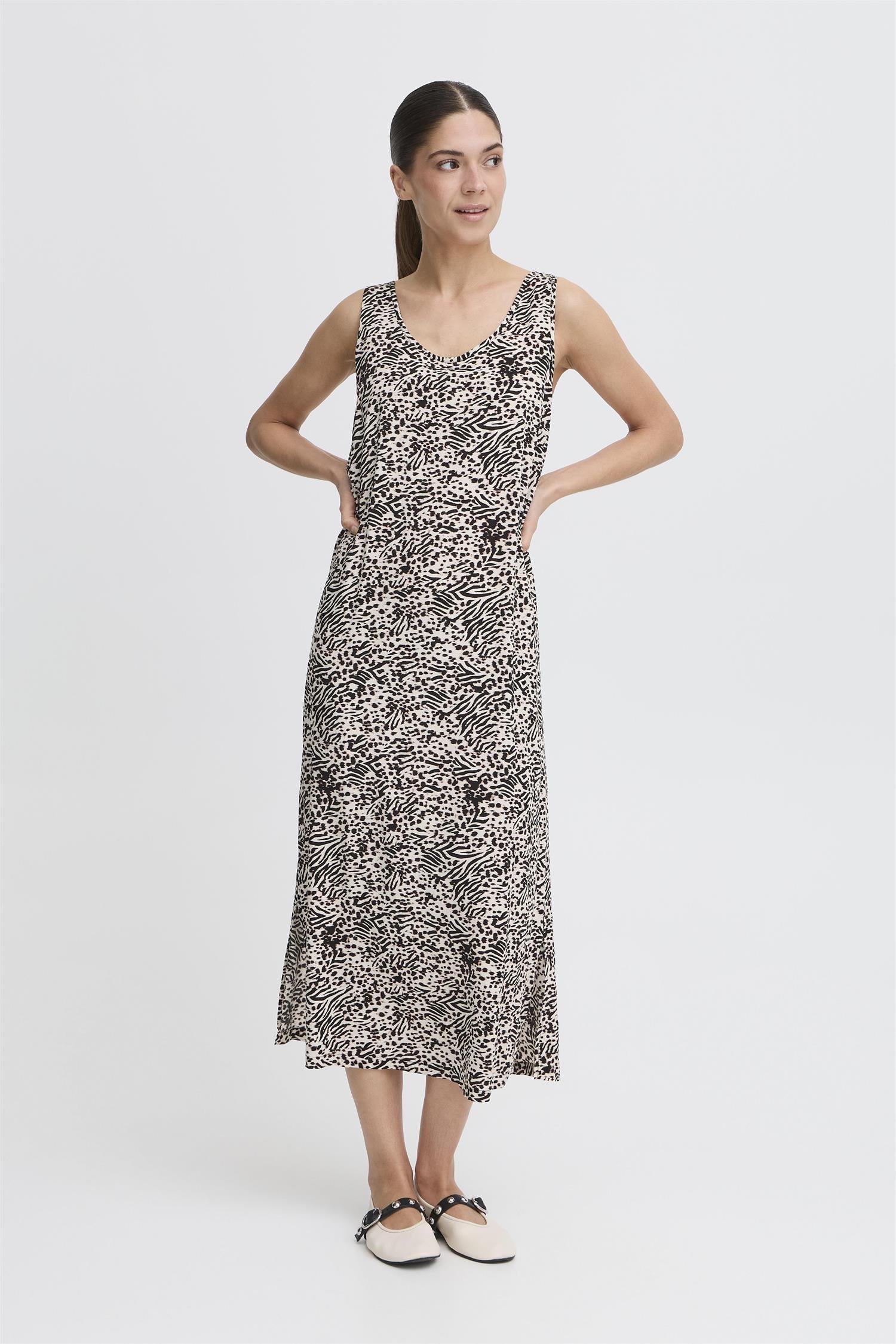Nelly dress long