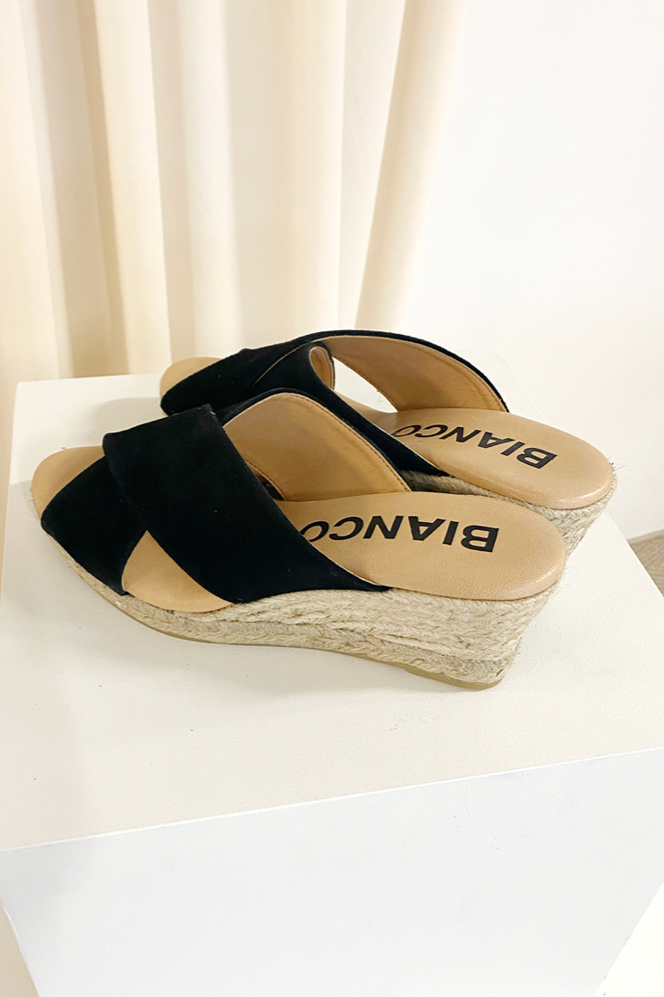 Ibiza wedge cross mule suede