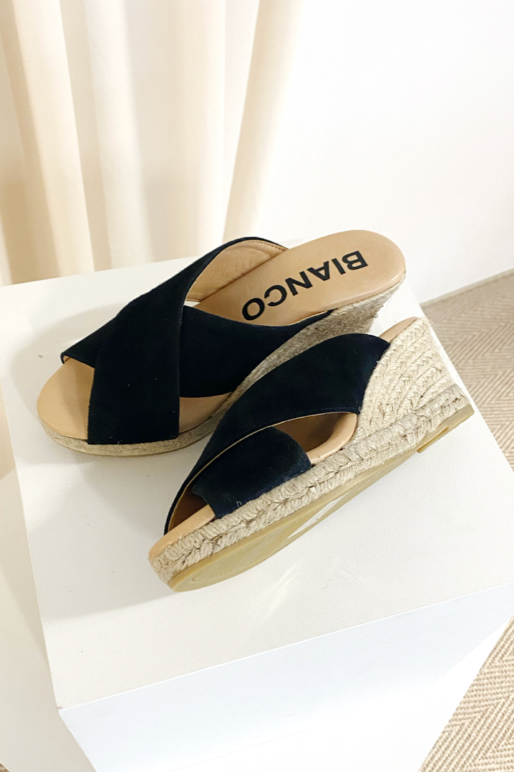 Ibiza wedge cross mule suede