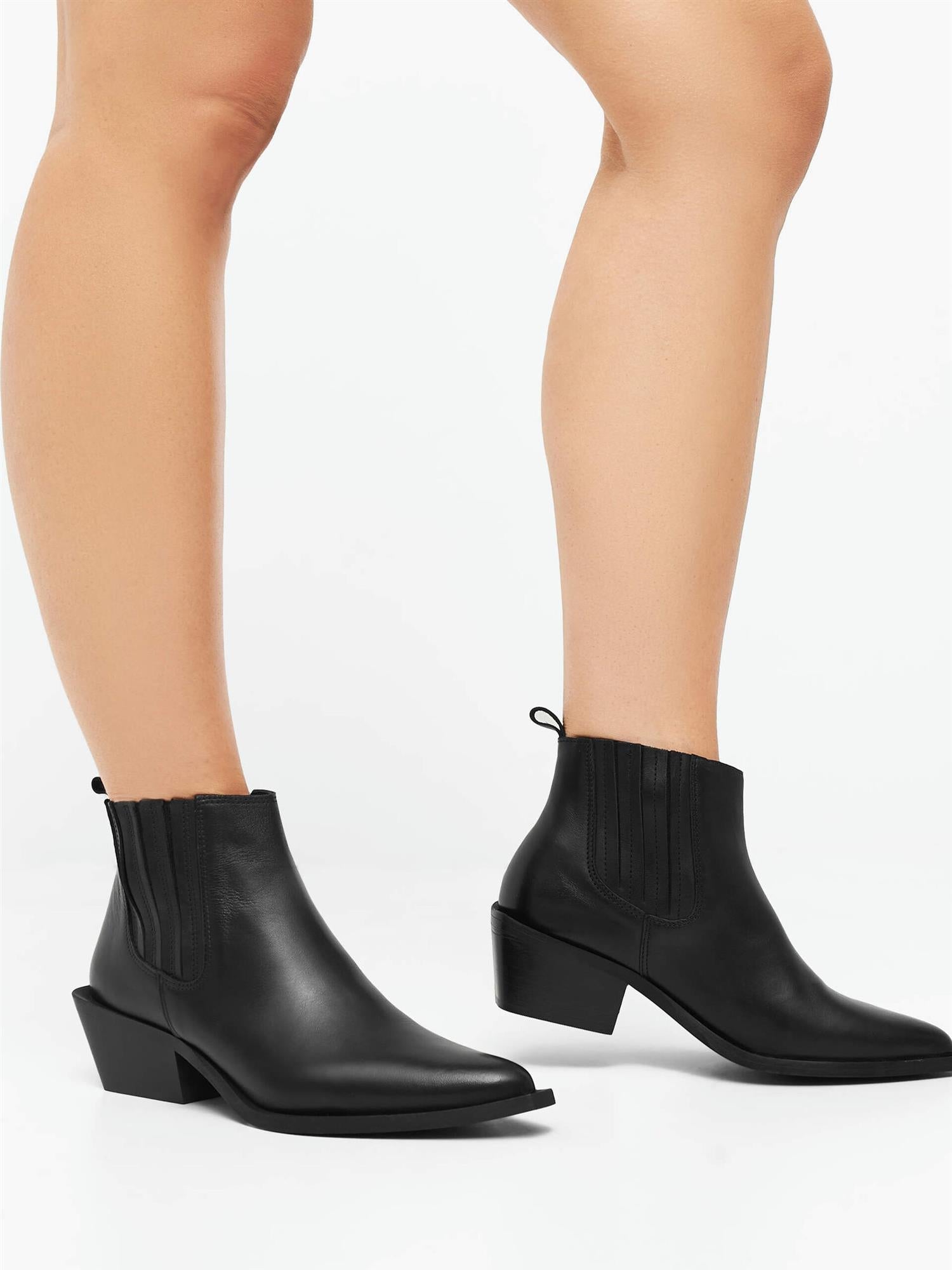 Mona western boot low Crust