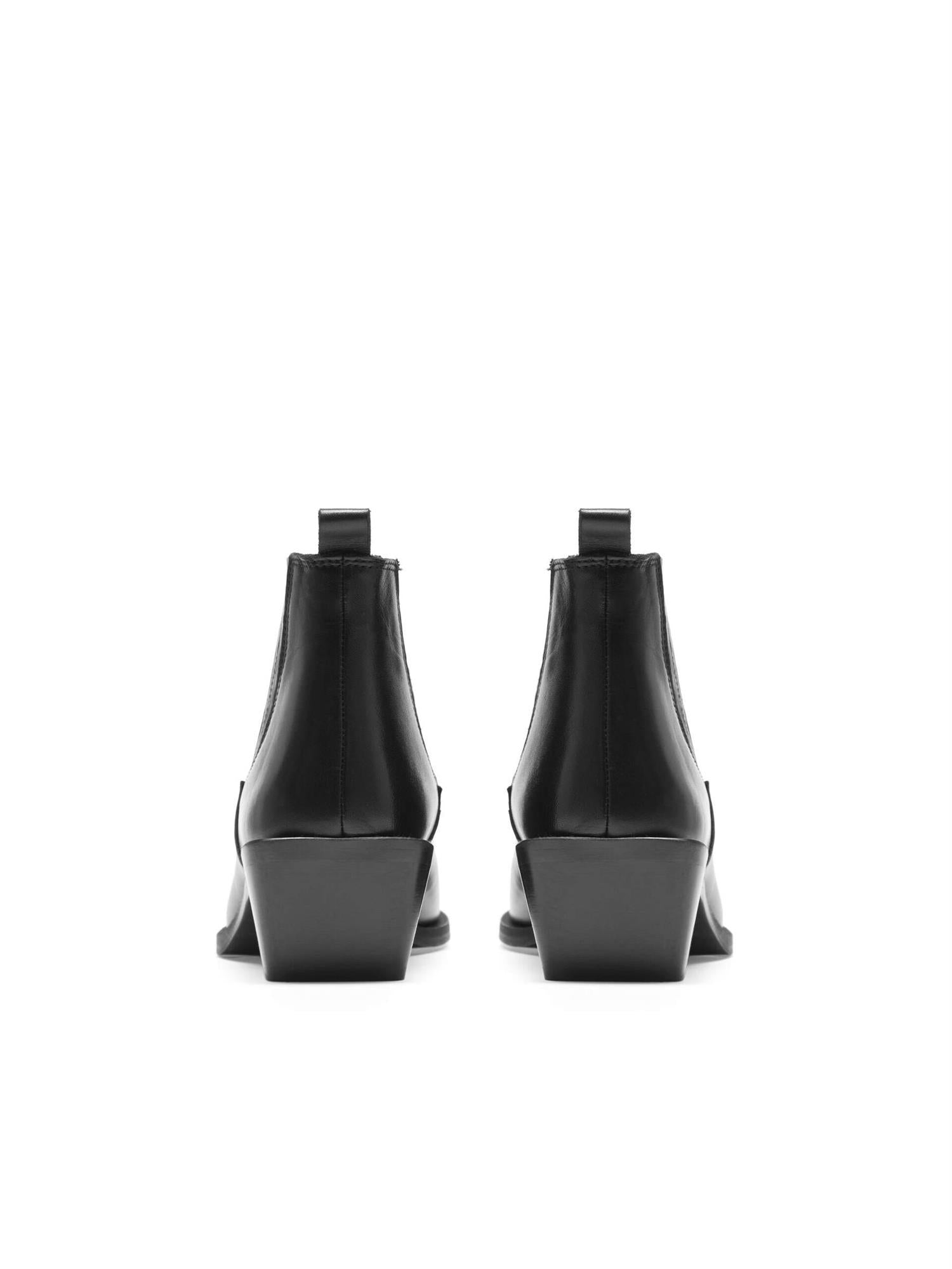 Mona western boot low Crust