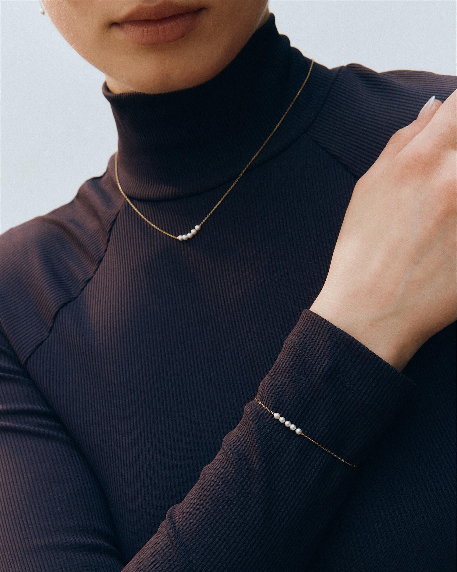 Pearly bracelet gold
