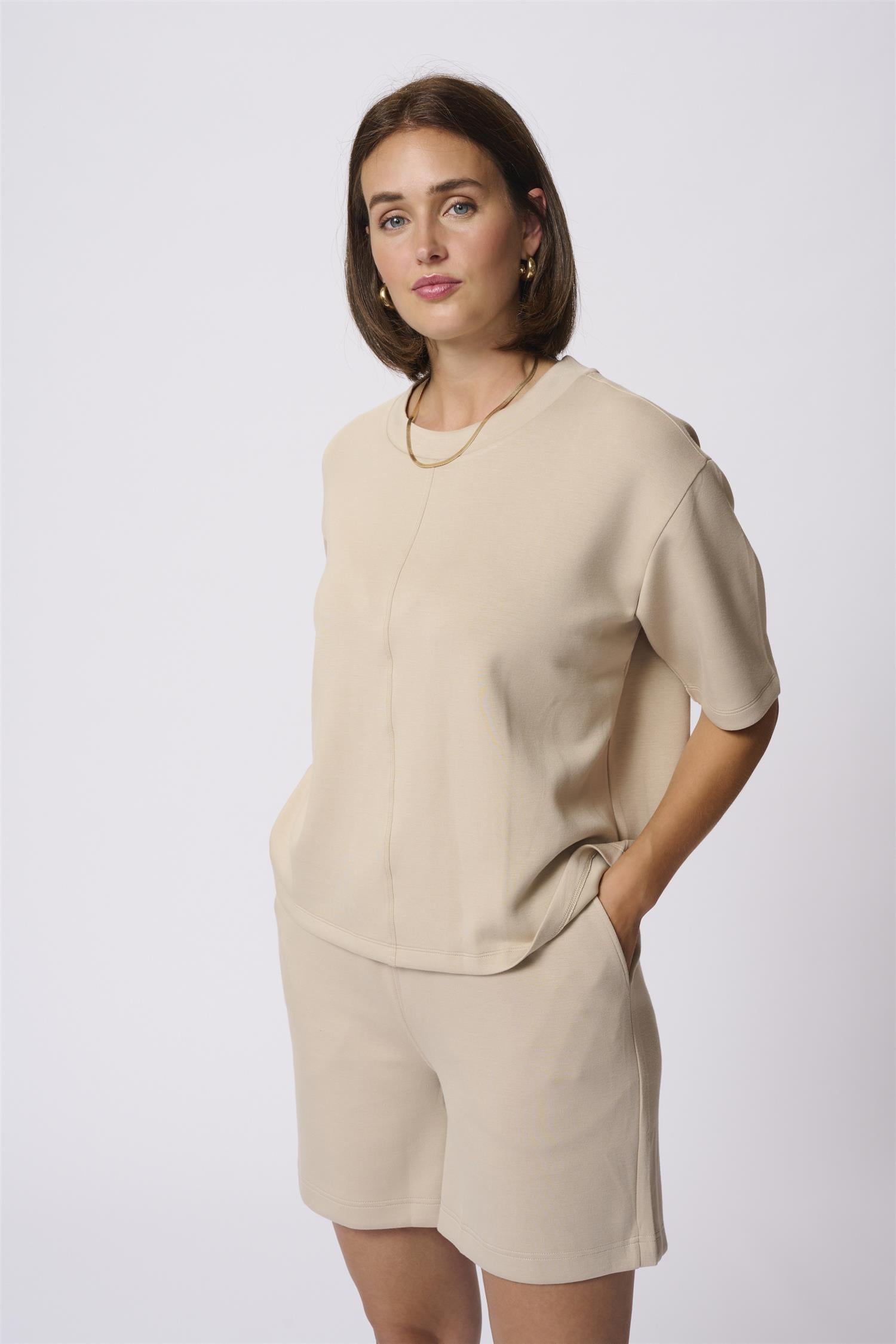 Annika t-shirt