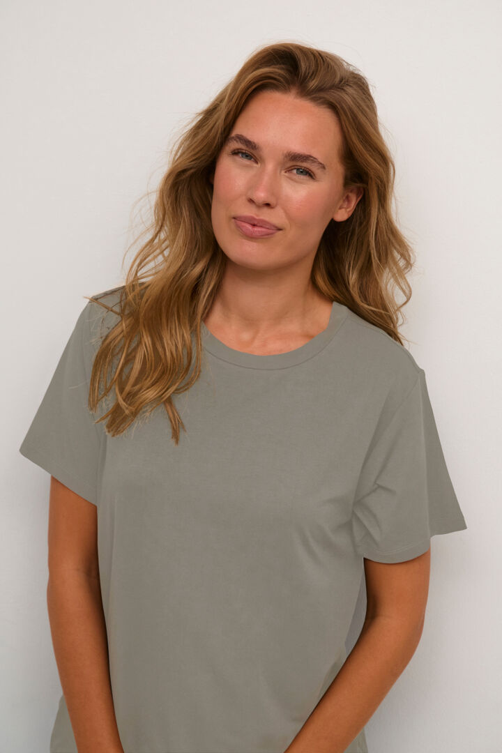 Frida o-neck t-shirt