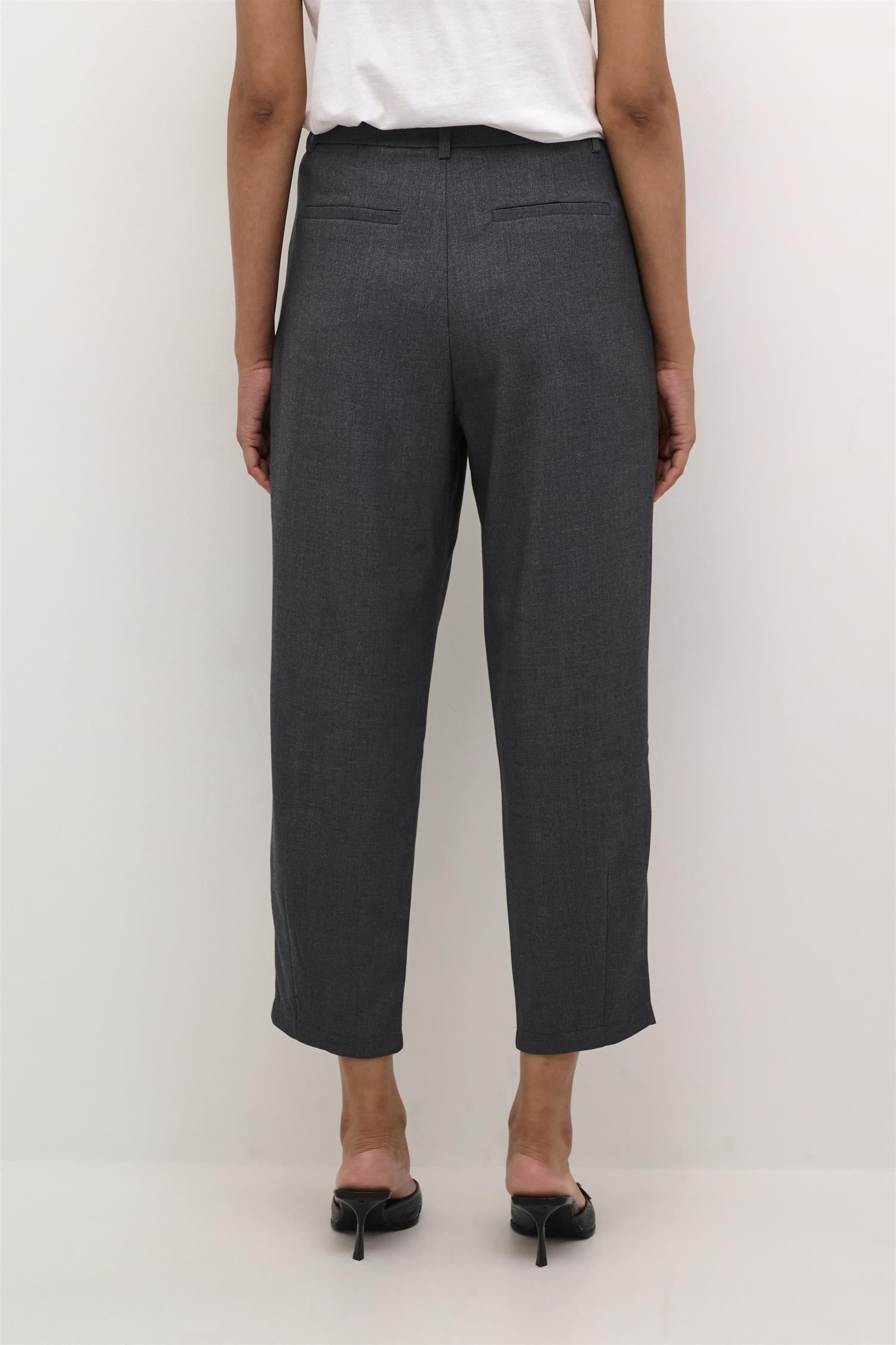Merle pants suiting