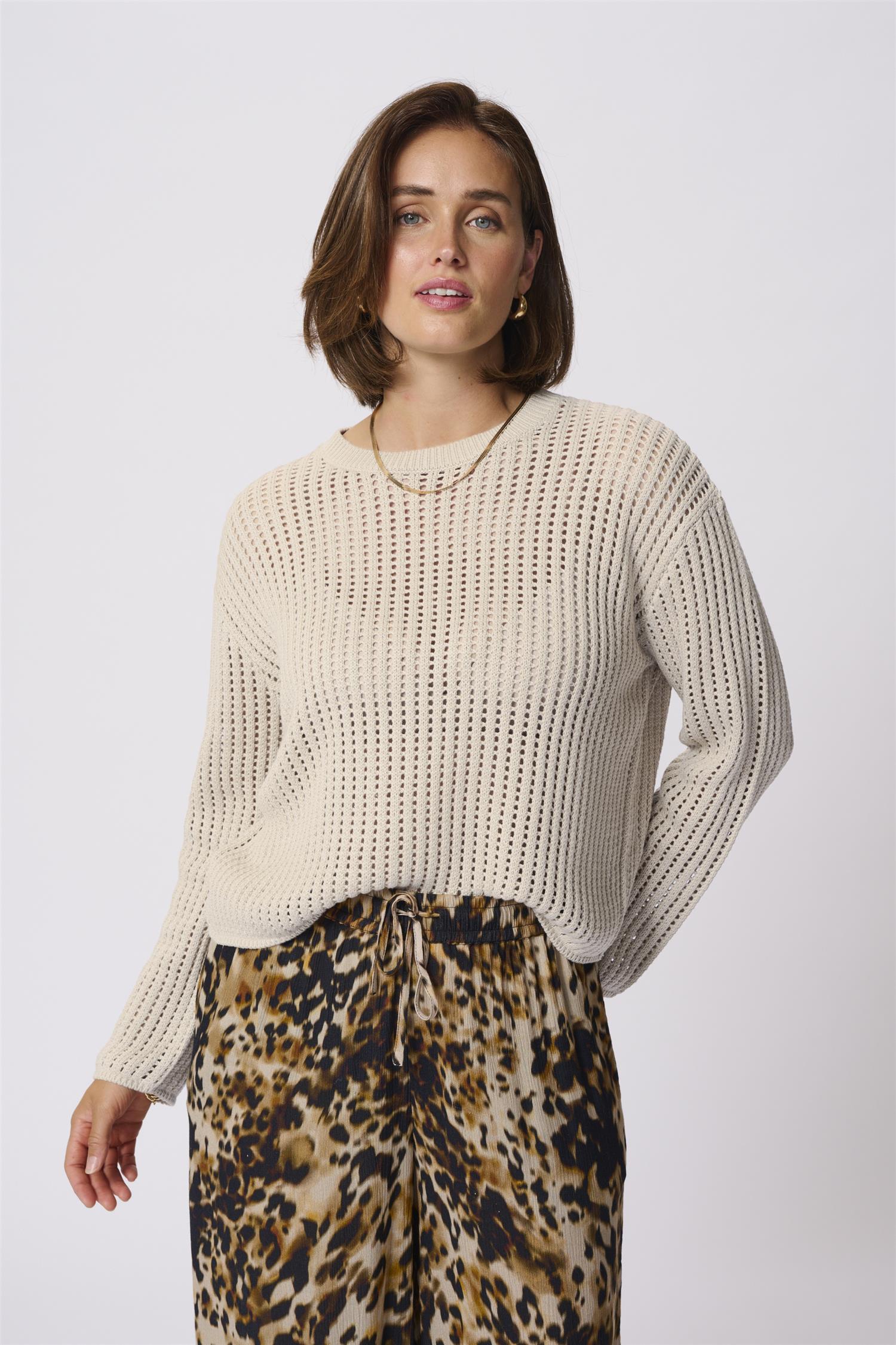 Solar pullover